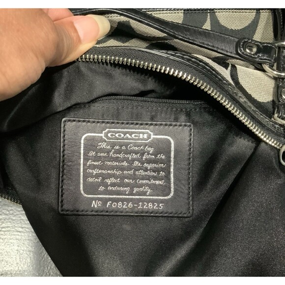 EUC Coach Signature Black C Canvas and Leather Bag. Shoulder /Crossbody Bag - Picture 5 of 5